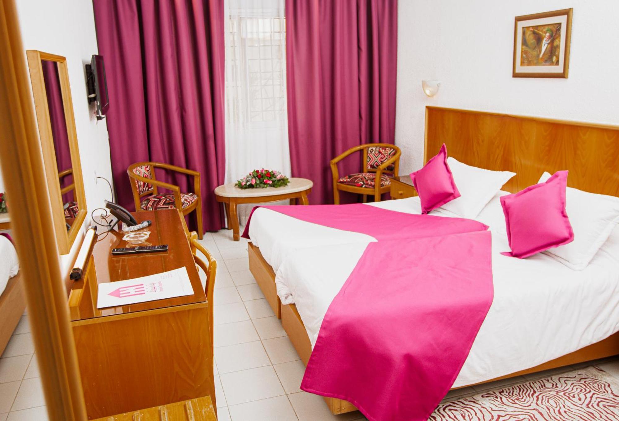 Hotel Le National Tunis Exterior foto